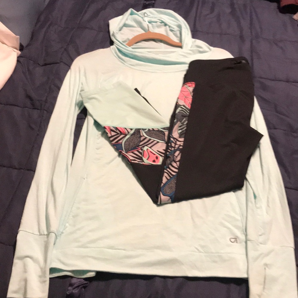 Gap athletic outfit